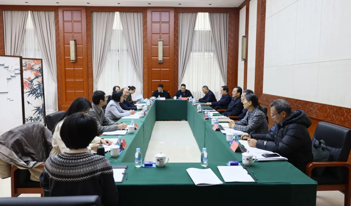 苏辉会见河南省政协主席、党组书记孔昌生