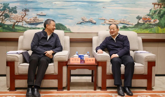 江利平会见财政部党组成员、副部长林泽昌